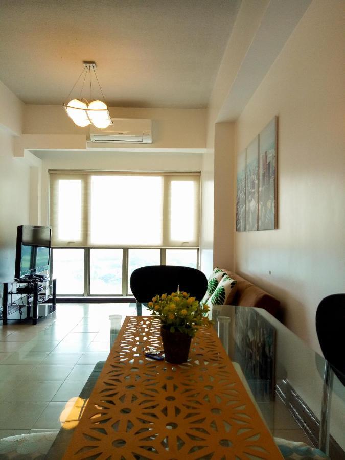 Appartement Forbes Area Bgc Taguig Manille Extérieur photo