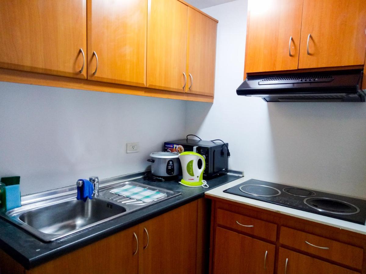 Appartement Forbes Area Bgc Taguig Manille Extérieur photo